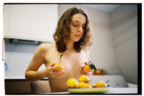Женщин