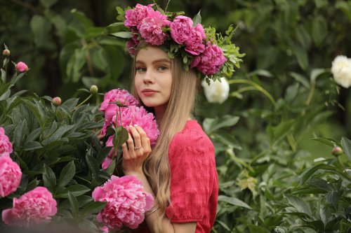 Фотосессия с пионами