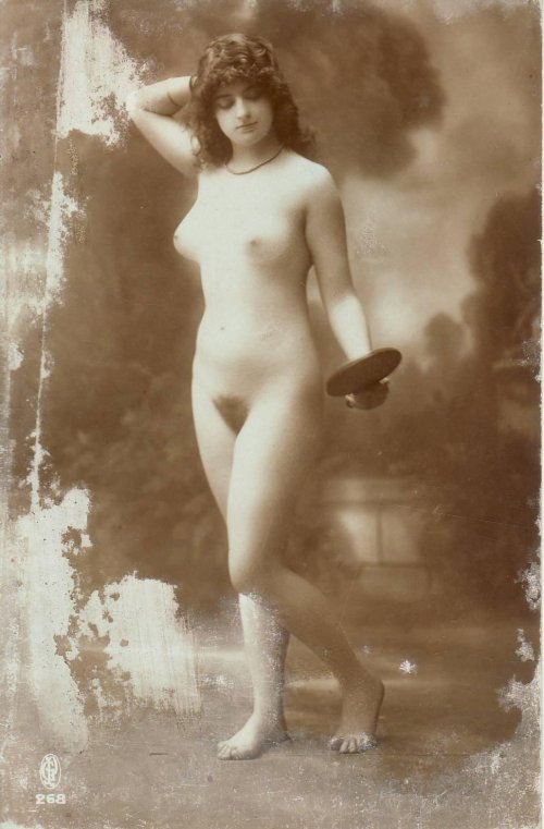 Эротическая фотосессия 19 века