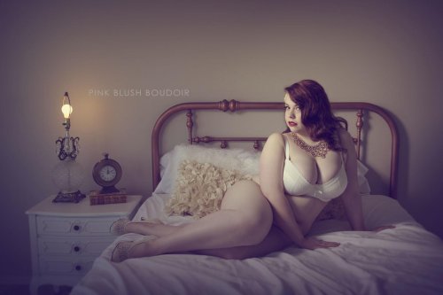 Cynthia boudoir