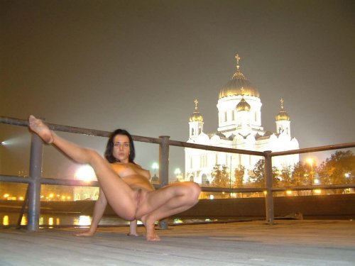 Эротическая фотосессия у кремля